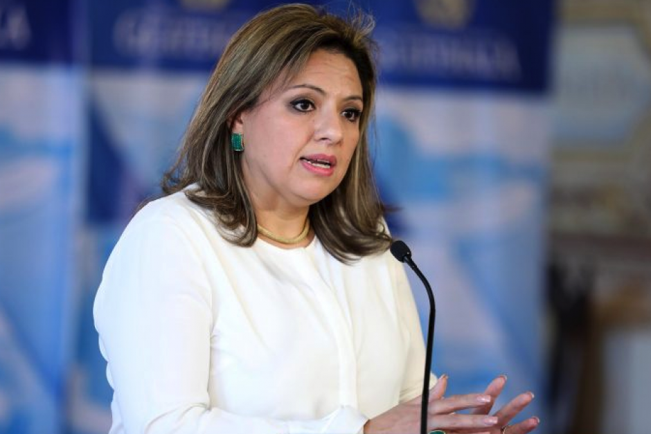 Sandra Jovel compareció ante los medios tras el gabinete de ministros, cuatro días después de la reunión en la ONU. (Foto: Gobierno)
