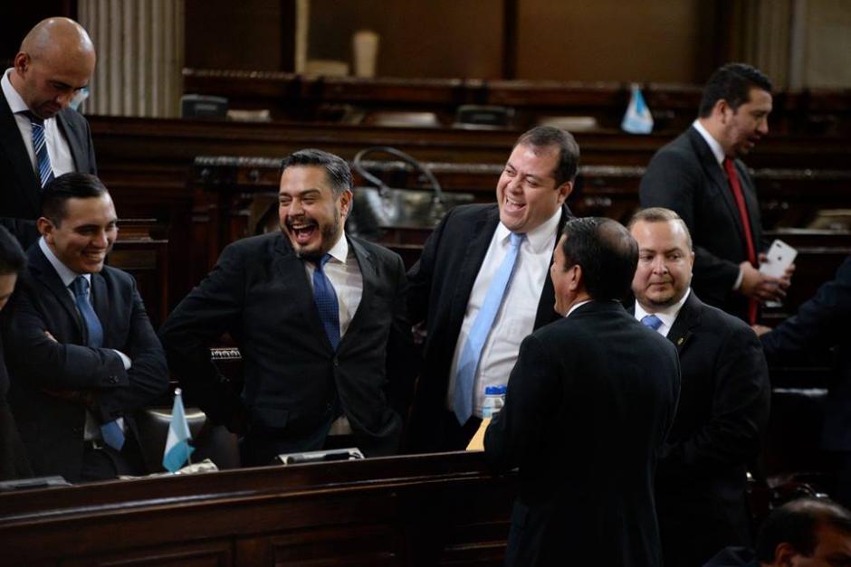 Los diputados contarán de nuevo con un seguro de vida por el que el Congreso tendrá que pagar Q14 millones. (Foto: Archivo/Soy502)