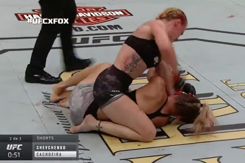 Luego de la paliza, el presidente de la UFC se disculp&oacute; con su p&uacute;blico y con la perdedora de la pelea. (Imagen: captura de pantalla)