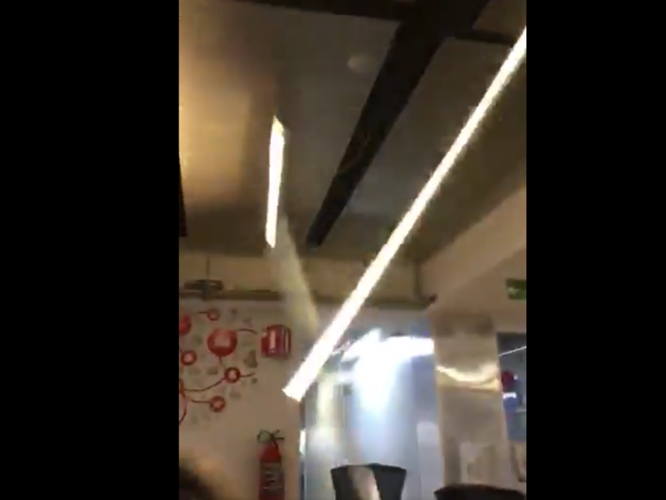 Los periodistas de la redacci&oacute;n de Milenio grabaron c&oacute;mo se vivi&oacute; el movimiento. (Foto: Twitter)