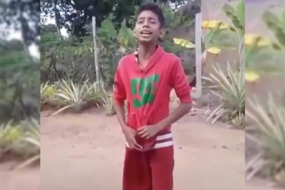 Neison Aro Fern&aacute;ndez conmovi&oacute; al cantante de regueton Nicky Jam con su interpretaci&oacute;n de la canci&oacute;n "Yo te recuerdo" de Juan Gabriel. (Captura de pantalla)