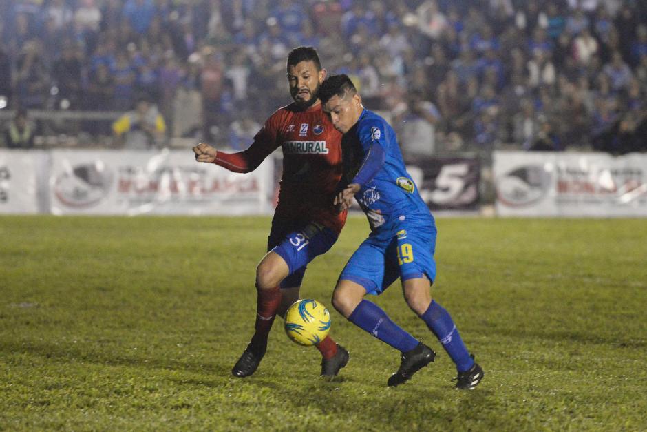 Cob&aacute;n Imperial venci&oacute; con categor&iacute;a a Municipal en un juego intenso en el estadio Jos&eacute; &Aacute;ngel Rossi. (Foto: Nuestro Diario)