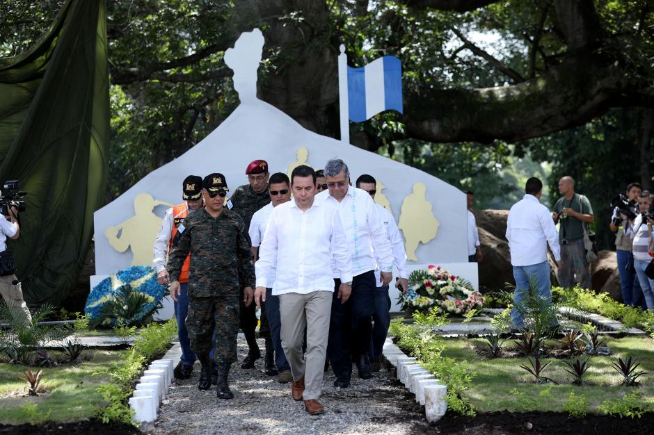 Las autoridades dieron a conocer el monumento. (Foto: Gobierno)