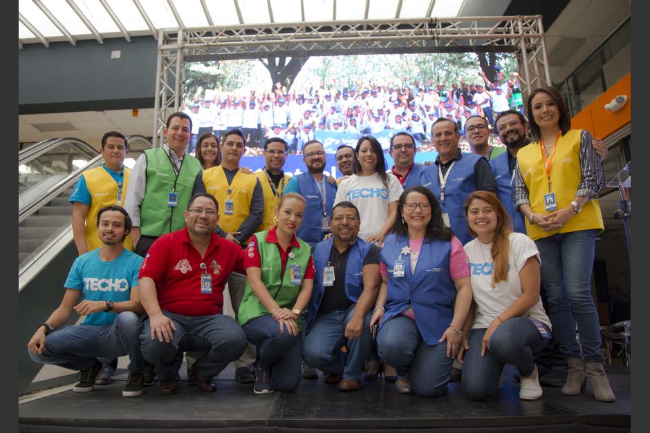 Walmart de M&eacute;xico y Centroam&eacute;rica en alianza con TECHO anuncian la construcci&oacute;n de 50 m&oacute;dulos habitacionales. (Foto: Victor Xiloj/Soy502)