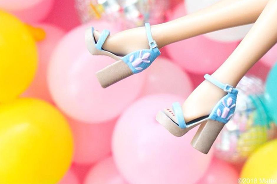 Se trata de una pose donde los pies est&aacute;n de puntitas. (Foto: Instagram)