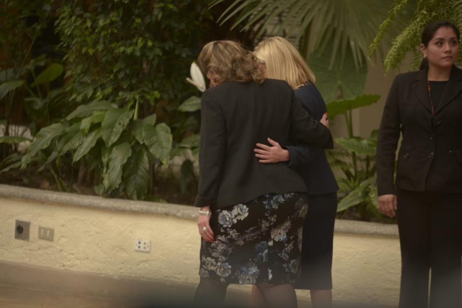 Sandra Jovel junto a Kirstjen Nielsen tras la reuni&oacute;n con los cancilleres. (Foto: Wilder L&oacute;pez/Soy502)