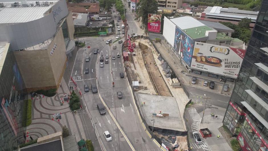 Los obreros han empezado con la excavación del paso a desnivel de la Diagonal 6. (Foto: Municipalidad de Guatemala)