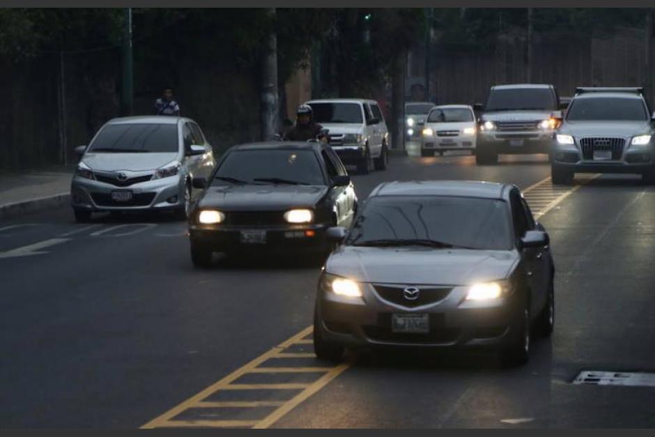 Cientos de conductores en el tr&aacute;fico son observados con alteraci&oacute;n en las placas. (Foto: Archivo/Soy502)&nbsp;