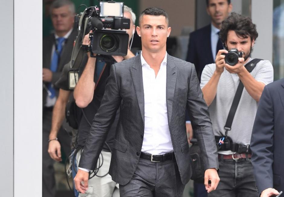 Cristiano Ronaldo fue presentado en Italia. (Foto: AFP)