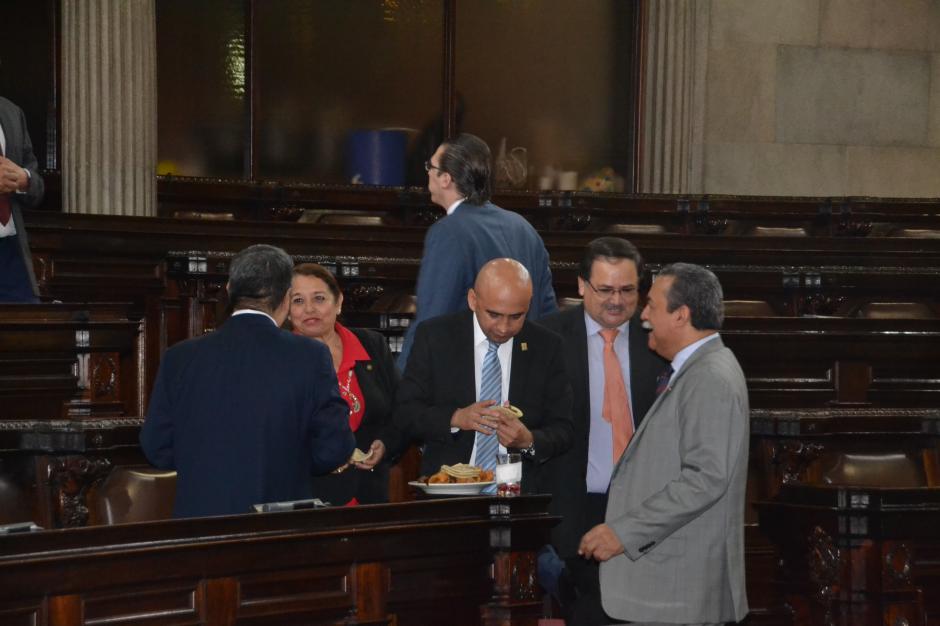 Los diputados no aprobaron la pensión para las víctimas de la tragedia en el Hogar Seguro. (Foto: cortesía José Castro)