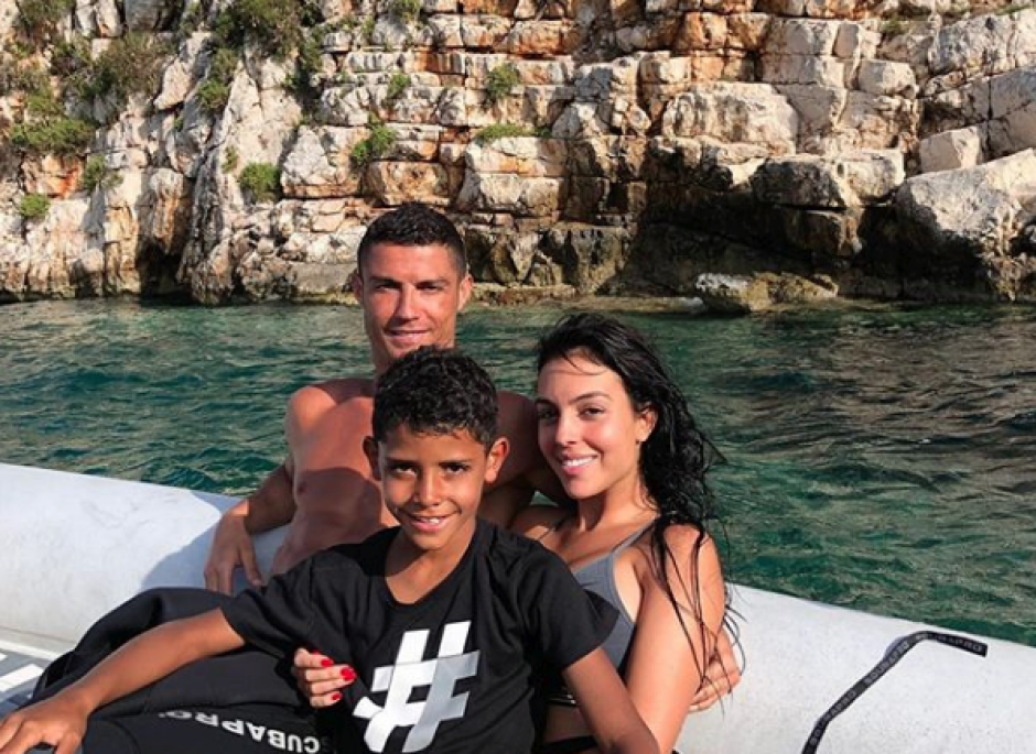 Cristiano Ronaldo y su familia disfrutaron de sus vacaciones en Grecia. (Foto: Instagram)