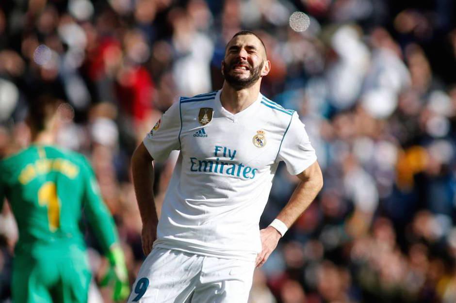 Karim Benzema no se guard&oacute; nada y le respondi&oacute; al dirigente que le llam&oacute; viejo. (Foto: AFP)