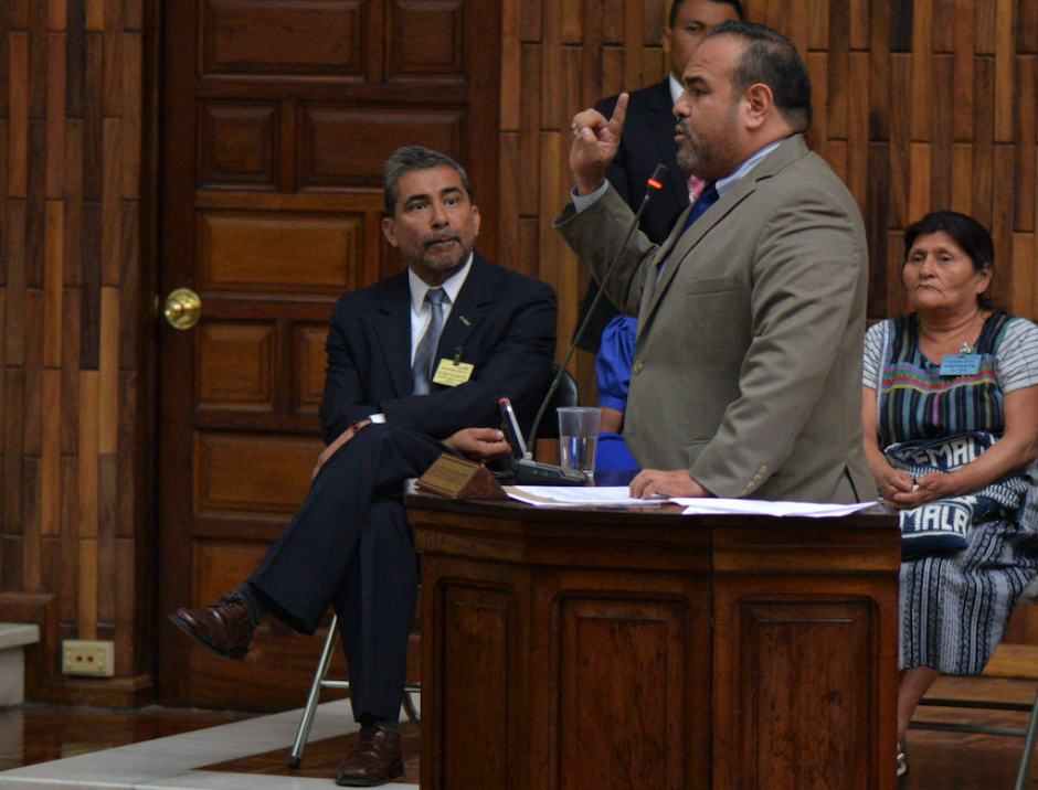 Yuri Melini (izquierda) y Rafael Maldonado (derecha) durante una audiencia en el caso La Puya. (Foto: Archivo/Soy502)