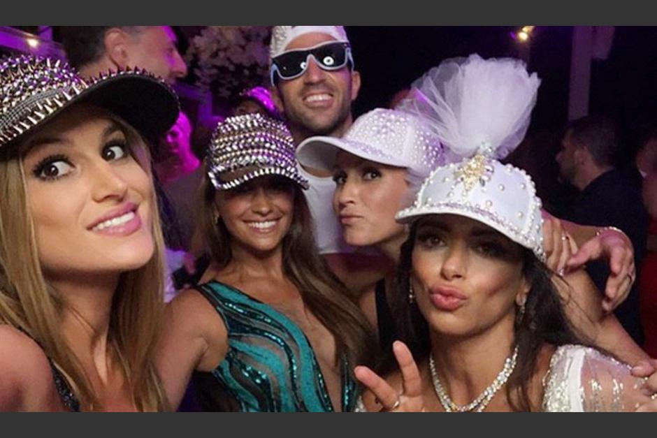 La celebraci&oacute;n fue protagonizada por las parejas de los jugadores. (Foto: captura de pantalla)&nbsp;