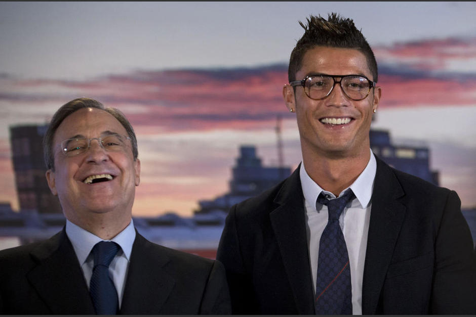 Cristiano Ronaldo pide m&aacute;s dinero a Florentino P&eacute;rez para continuar en el Real Madrid. (Foto: AFP)