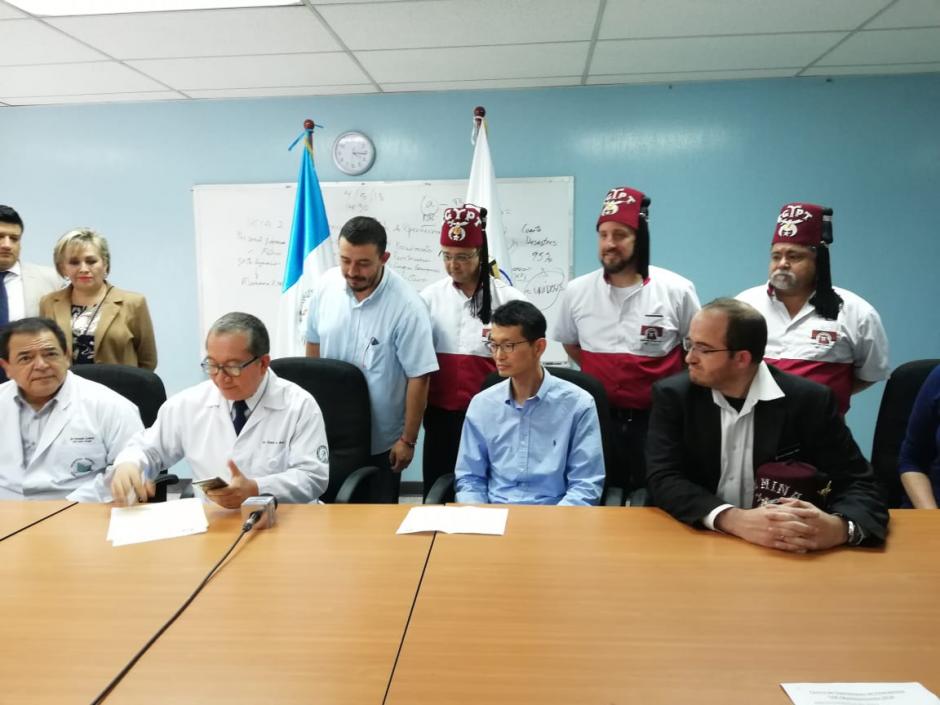 Médicos estadounidenses llegan a Guatemala para evaluar a pacientes quemados durante la erupción del volcán de Fuego. (Foto: Hospital General San Juan de Dios)