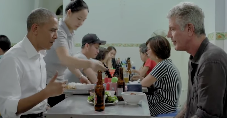 Así se despidió en redes sociaels el ex presidente de Estados Unidos Barack Obama de Anthony Bourdain. (Foto: captura de pantalla)&nbsp;