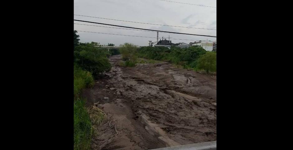 Estos son lugares que tienen las amenazas m&aacute;s altas por los lahares tras la erupci&oacute;n del volc&aacute;n de Fuego. (Foto: @ConredGuatemala)