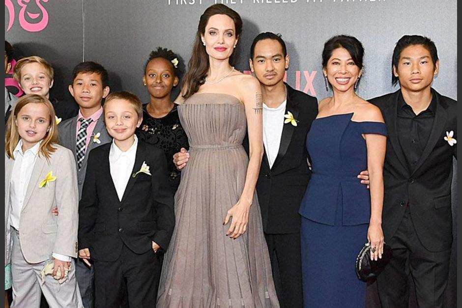 Angelina Jolie podr&iacute;a perder a sus hijos tras declararle la guerra Brad Pitt. (Foto: AFP)