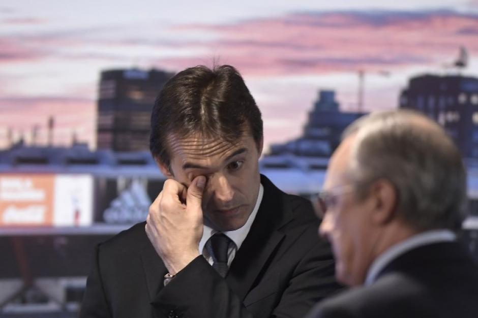 Julen Lopetegui, con l&aacute;grimas en los ojos, habl&oacute; con los medios de comunicaci&oacute;n en su presentaci&oacute;n como t&eacute;cnico del Real Madrid. (Foto: AFP)