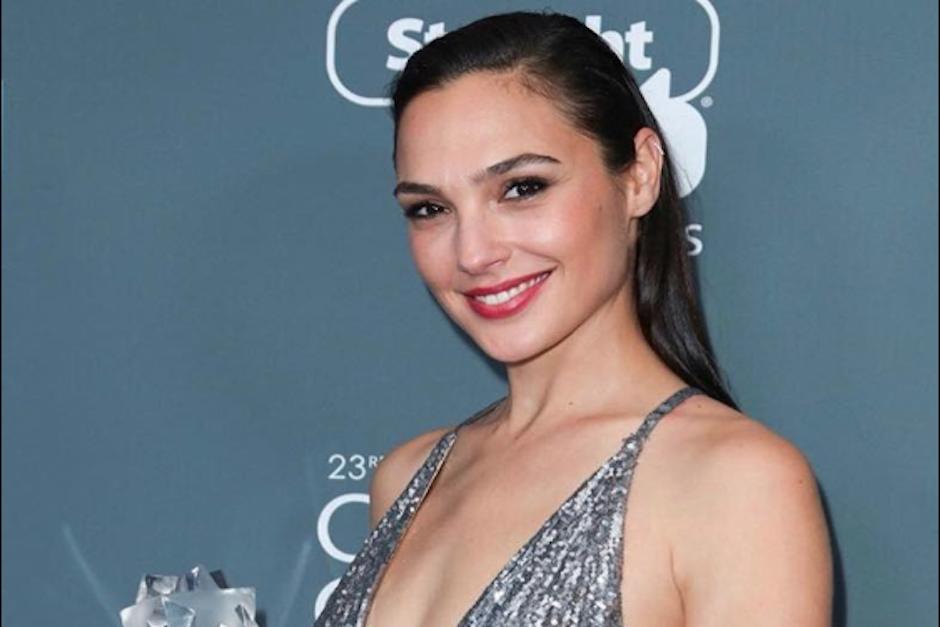 La actriz israel&iacute; de 33 a&ntilde;os volver&aacute; a vestir el traje de "Wonder Woman". (Foto: Facebook/Gal Gadot)
