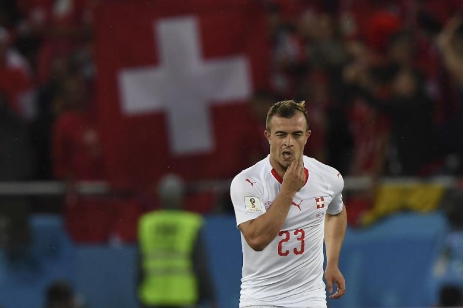 Los seleccionados suizos son acusados de mezclar sentimientos políticos durante su celebración. (Foto: AFP)