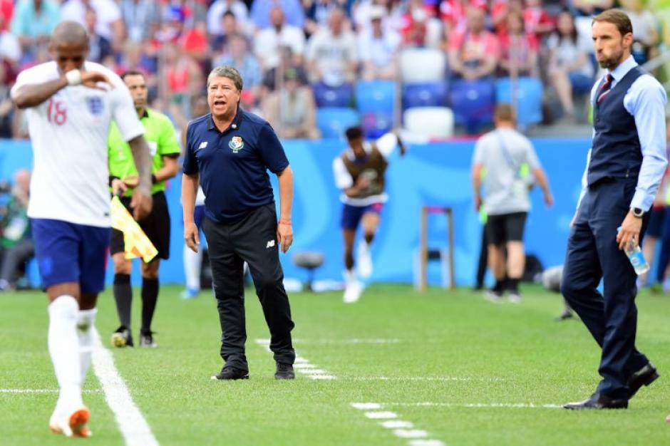Hern&aacute;n Dario G&oacute;mez protagoniz&oacute; un curioso episodio con el entrenador de Inglaterra. (Foto :AFP)