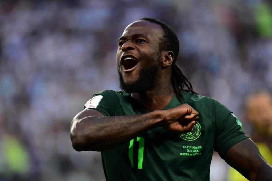 Con el alma, Victor Moses gritó el gol con el que Nigeria le empata a Argentina. (Foto: AFP)