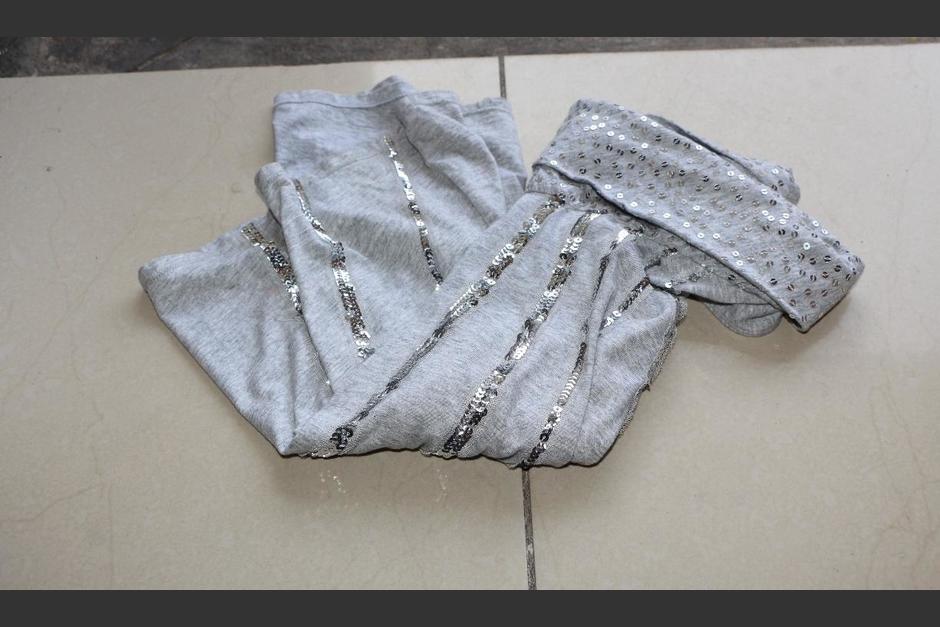 Esta es la blusa que se le decomis&oacute; a la mujer de 41 a&ntilde;os que fue detenida en Jalapa. (Foto: PNC)