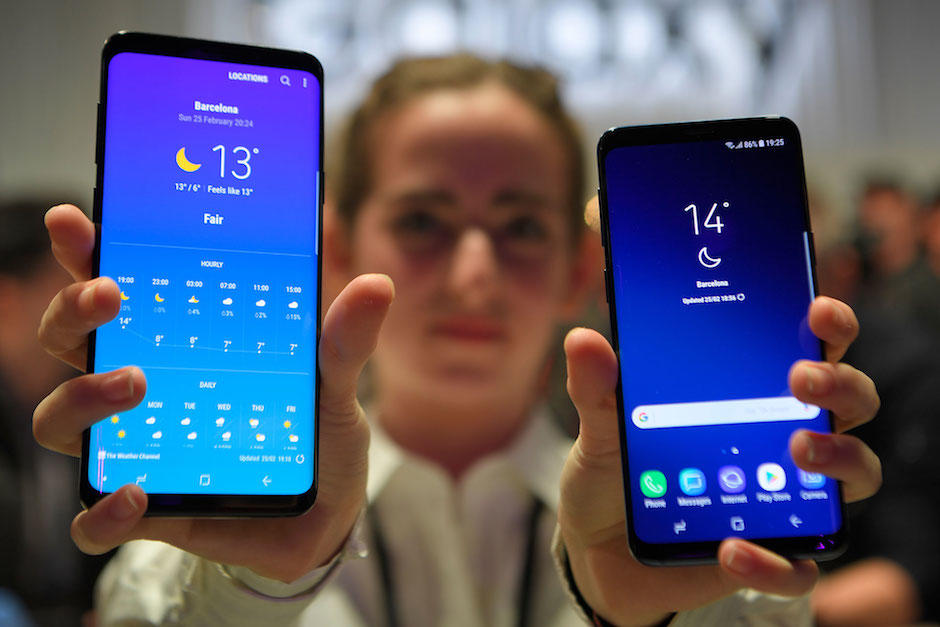 Los nuevos dispositivos de la marca surcoreana Samsung fueron de los m&aacute;s esperados en la feria. (Foto: AFP)