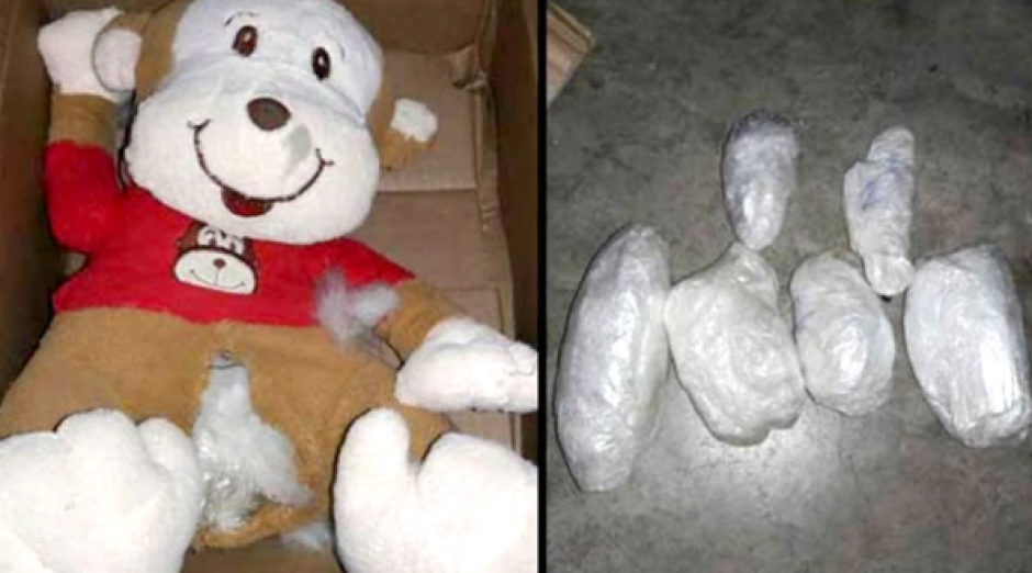 Localizan droga en el interior de un oso de peluche en un aeropuerto internacional de M&eacute;xico. (Foto: www.infobae.com)