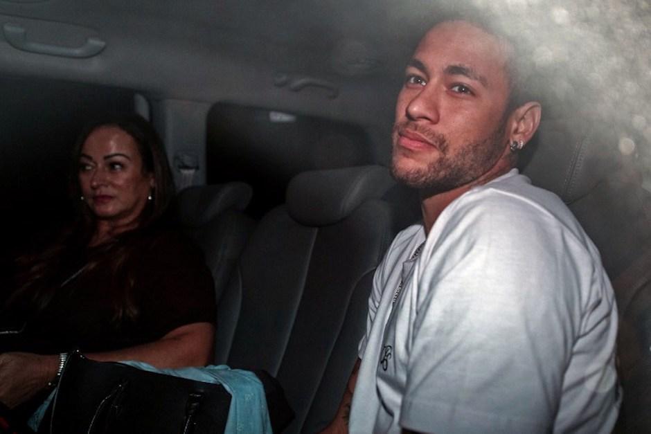 Neymar est&aacute; arrepentido de haber salido de Barcelona a donde quiere volver. (Foto: AFP)