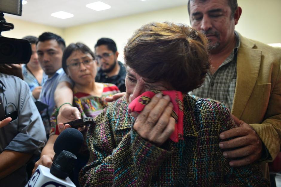 Rica Gloria Gramajo Mazariegos, quien fue señalada por el MP, estuvo presa y ahora queda libre de cargos. Es la viuda de Oscar Melgar Moreno, tío del diputado Herbert Melgar Padilla y el comandante de la Guardia de Honor, Erick Melgar Padilla. (Foto: Jesús Alfonso/Soy502)