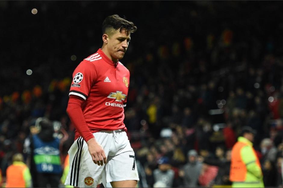 El chileno no ha podido ayudar al Manchester United a clasificar a cuartos de final. (Foto: AFP)