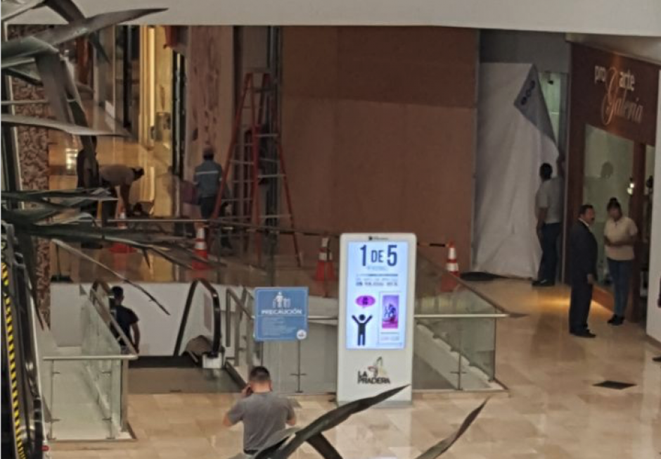 Dos joyer&iacute;as ubicadas en el centro comercial La Pradera fueron atracados por desconocidos la noche del viernes. (Foto: Jessica Gramajo/Soy502)