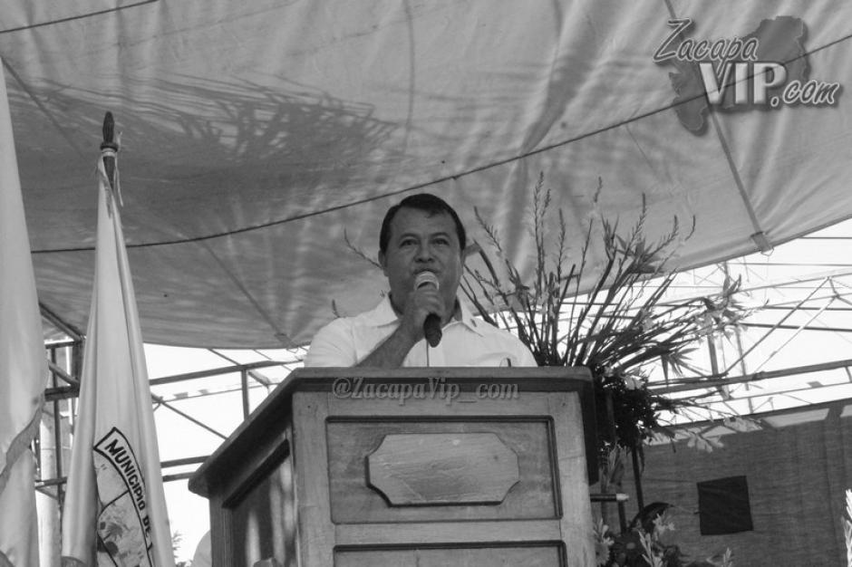 Julio Alberto Enr&iacute;quez S&aacute;nchez durante su toma de posesi&oacute;n como alcalde. (Foto: ZacapaVIP)