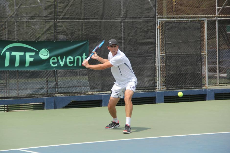 Emanuel Sinnott gan&oacute; en la categor&iacute;a Mayor en este evento deportivo. (Foto: Fredy Hern&aacute;ndez/Soy502)