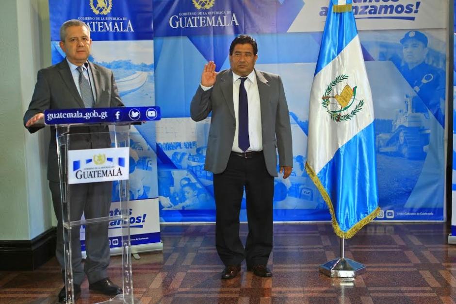Oswin Morales ha sido juramentado tres veces al cargo durante la administraci&oacute;n de Jimmy Morales. (Foto: Gobierno)