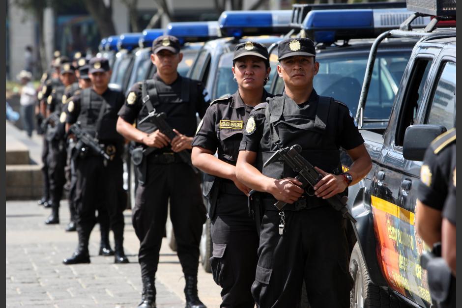 Los agentes de la PNC est&aacute;n obligados a incluir dentro de su expediente laboral la certificaci&oacute;n del Renas. (Foto: archivo/Soy502)&nbsp;&nbsp;