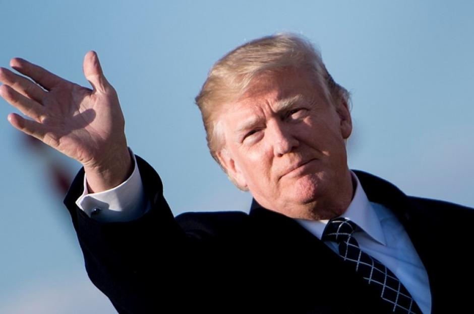 Trump finalmente aprob&oacute; la ley de presupuesto despu&eacute;s de amenazar con vetarla. (Foto: AFP)