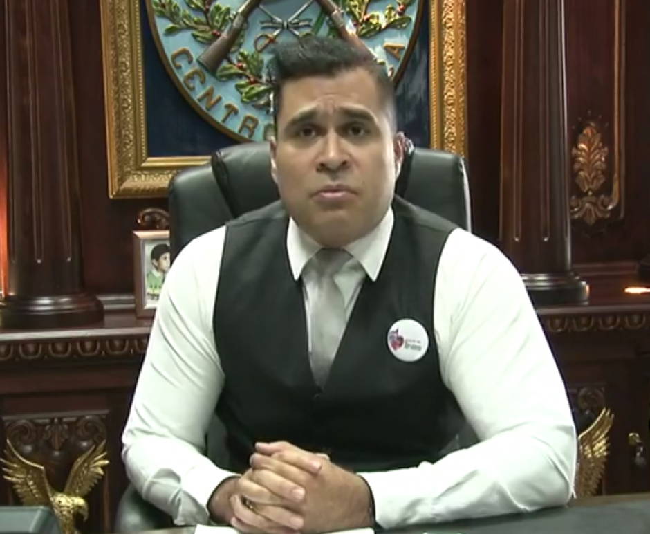 El alcalde de Mixco, Neto Bran, se pronunci&oacute; en redes minutos despu&eacute;s de ser notificado del retiro de la inmunidad por un segundo caso en su contra. (Foto: captura de pantalla)&nbsp;