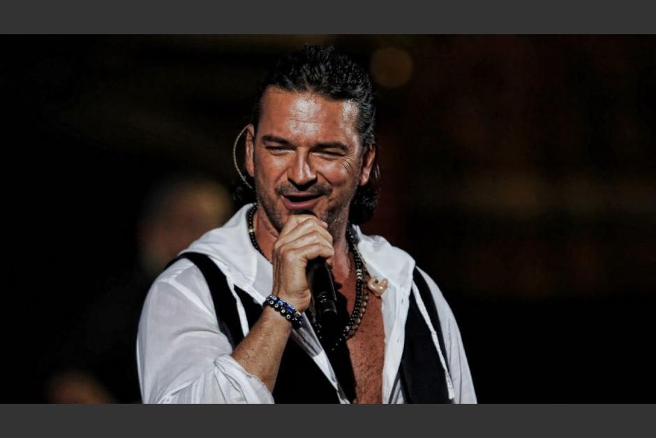 El incre&iacute;ble parecido entre Ricardo Arjona y Ricardo Arjona Junior. (Foto: AFP)