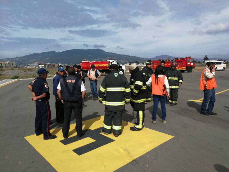 En la aldea Santa Ana, en Momostenango, se desplom&oacute; la nave. (Foto: Bomberos Municipales)&nbsp;