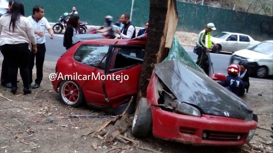 El accidente ocurri&oacute; en la zona 15. (Foto: Twitter/Amilcar Montejo)