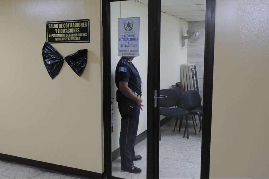 Empleados del OJ se vieron sorprendidos por el hecho. (Foto: Alejandro Bal&aacute;n/Soy502)