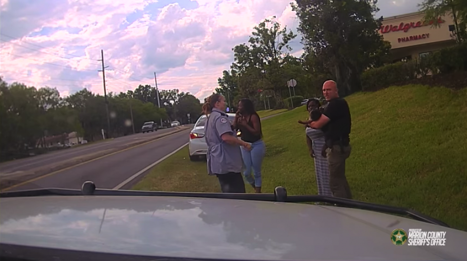 El agente no sigui&oacute; las instrucciones de la operadora y decidi&oacute; llevarlo a un hospital. (Captura Video)