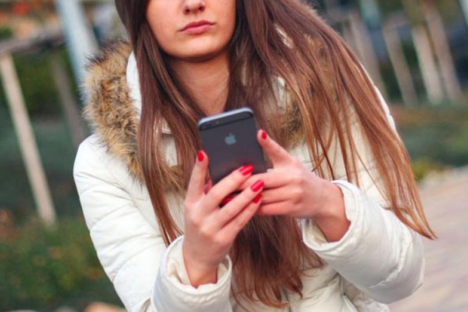 La mujer tendr&aacute; que responder ante las autoridades por enviar m&aacute;s de 500 mensajes diarios a un hombre. (Foto: Archivo)