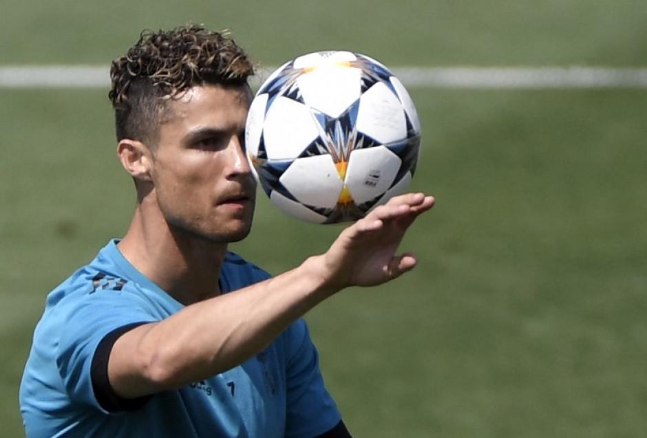 Cristiano Ronaldo habl&oacute;, entre otros temas, de su mam&aacute; y de su novia. (Foto: AFP)