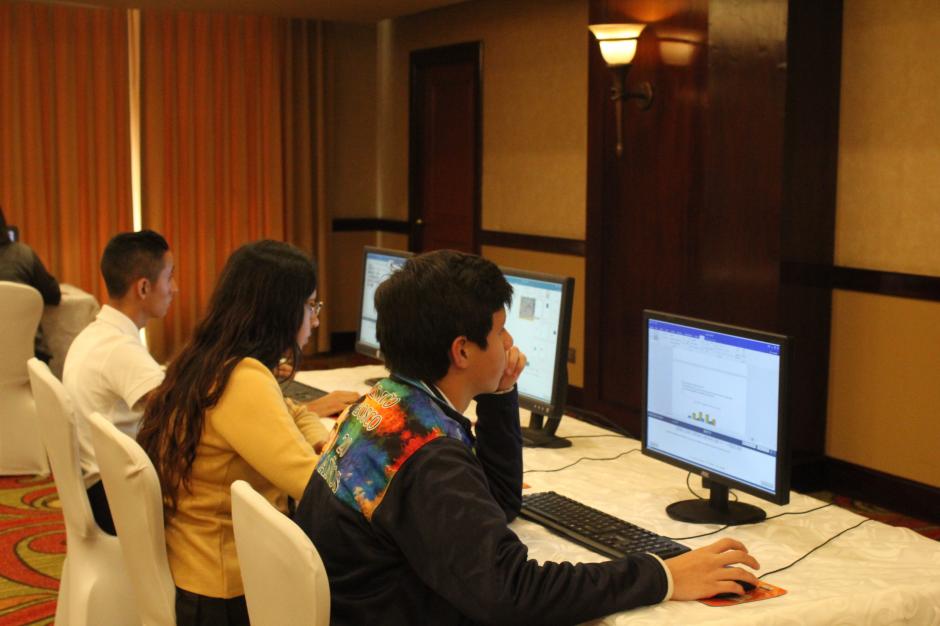 Se desarrollaron tres especialidades: Word, Excel y Power Point. (Foto: Valeria Barillas/Soy502)