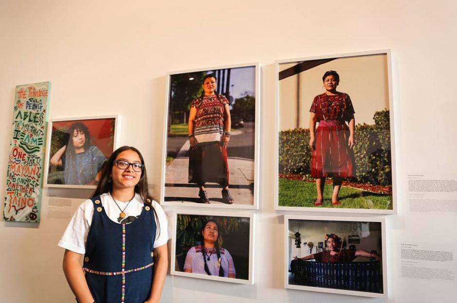 Adolescentes de origen guatemalteco hicieron una exposici&oacute;n acerca de su vida en Los &Aacute;ngeles. (Foto: Las Fotos Project)